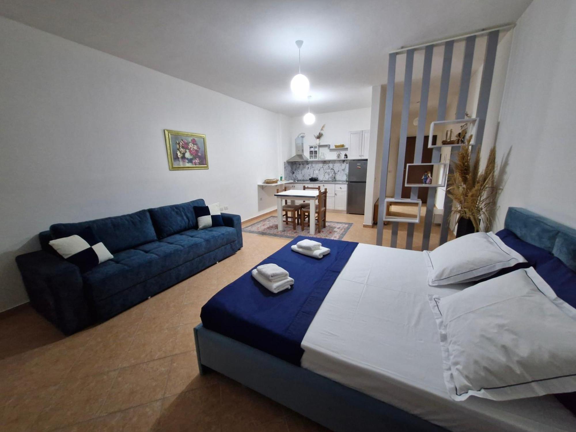 Apartment Alma's At Vlore